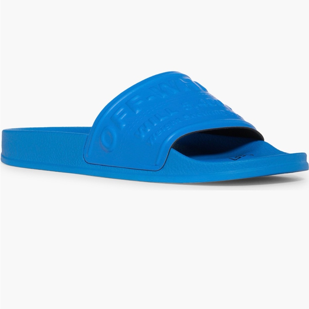 Women’s size 6. New in box.